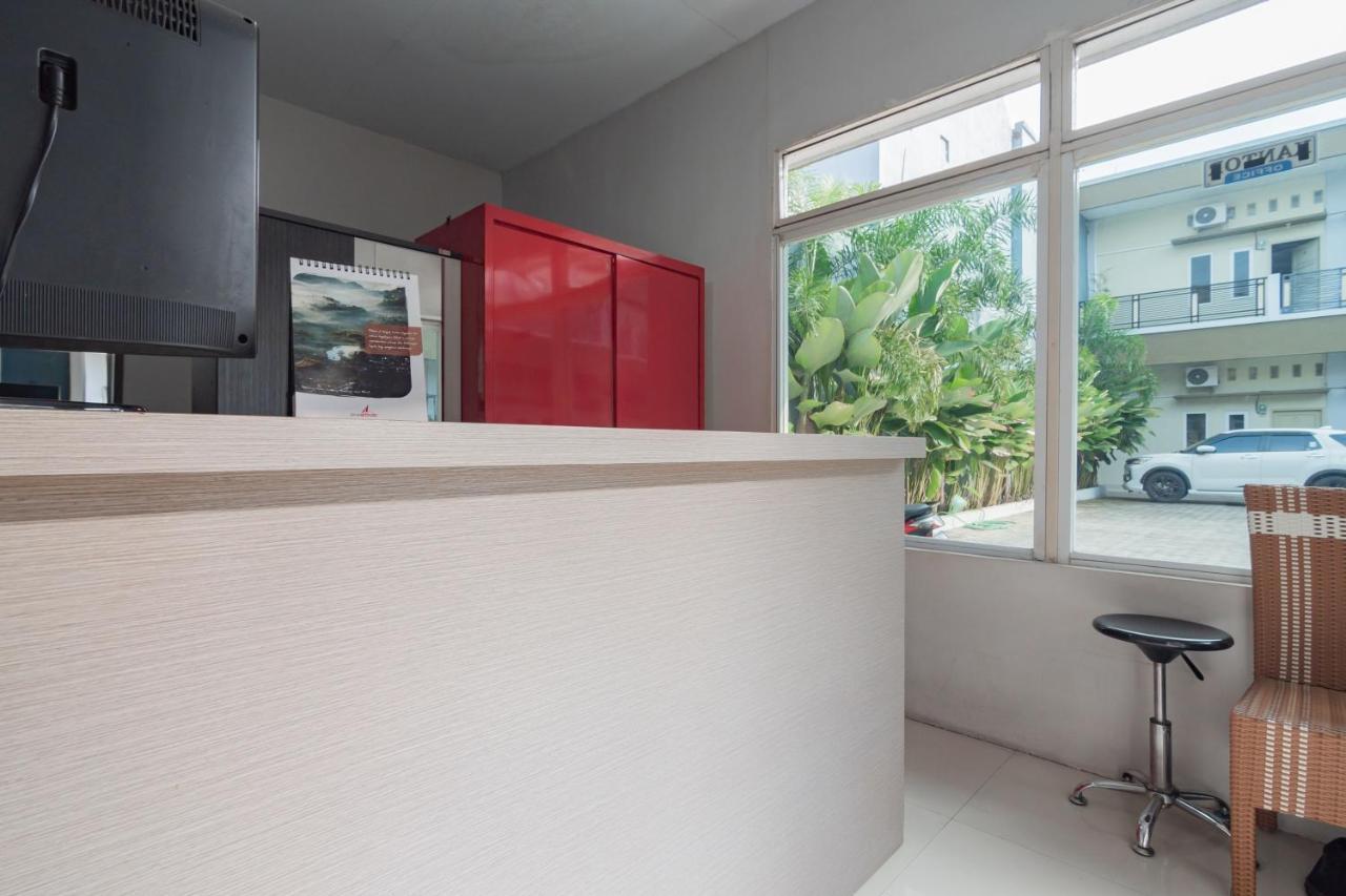 Reddoorz Plus Syariah @ Tuparev Cirebon 3 Eksteriør billede